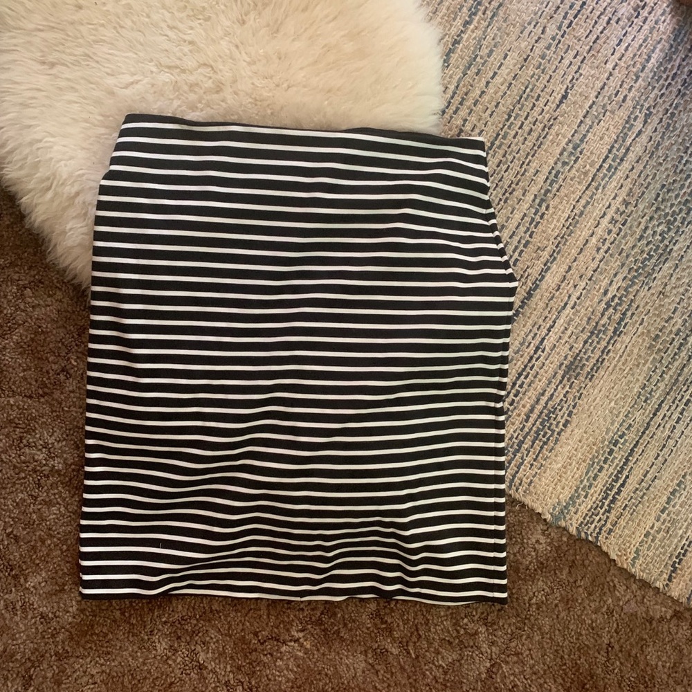 Old navy striped pencil skirt